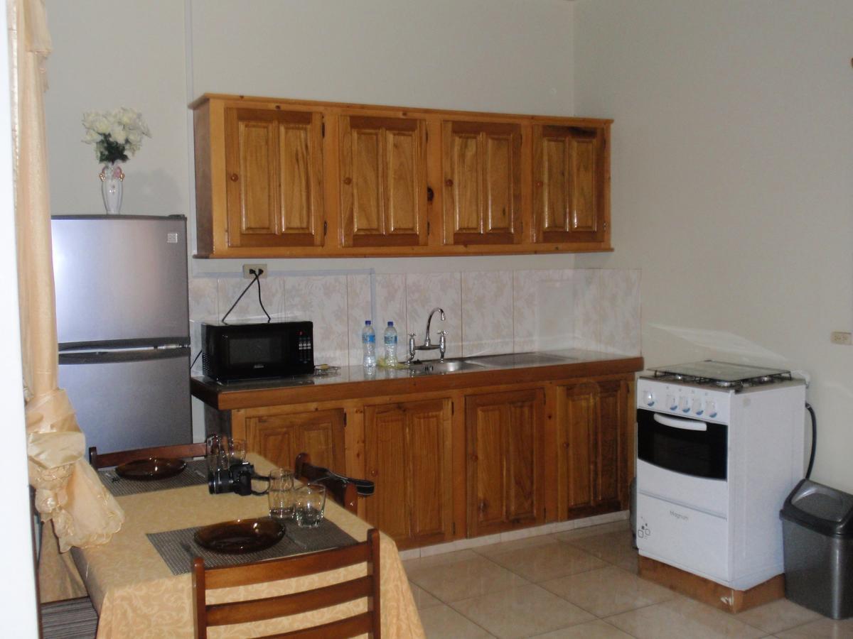 Memories Cottage And Apartments Buccoo Екстер'єр фото